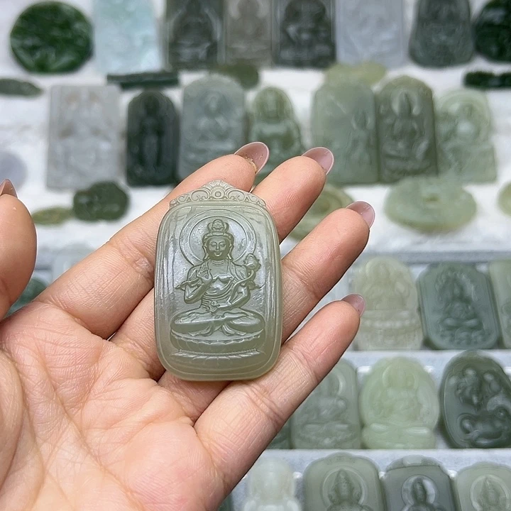 和田玉颈饰未镶嵌媛*