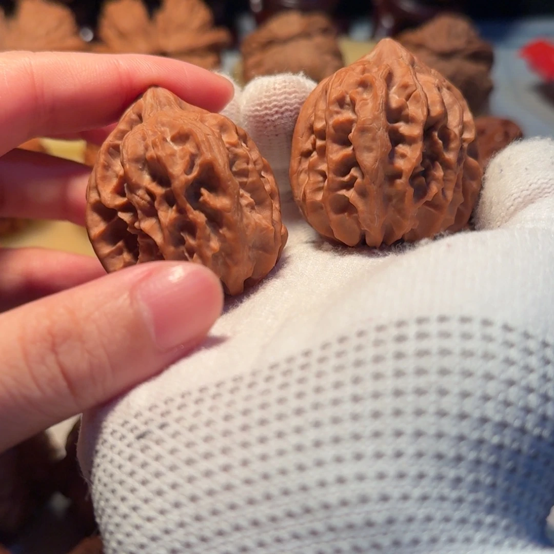 文玩核桃吊坠39-42曹大龙川字纹