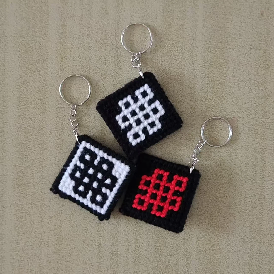 十字立体绣手工毛线diy编织衣服正方形几何配饰挂饰塑料板材料包