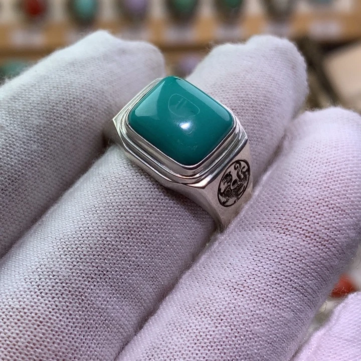 绿松石足银镶嵌戒指