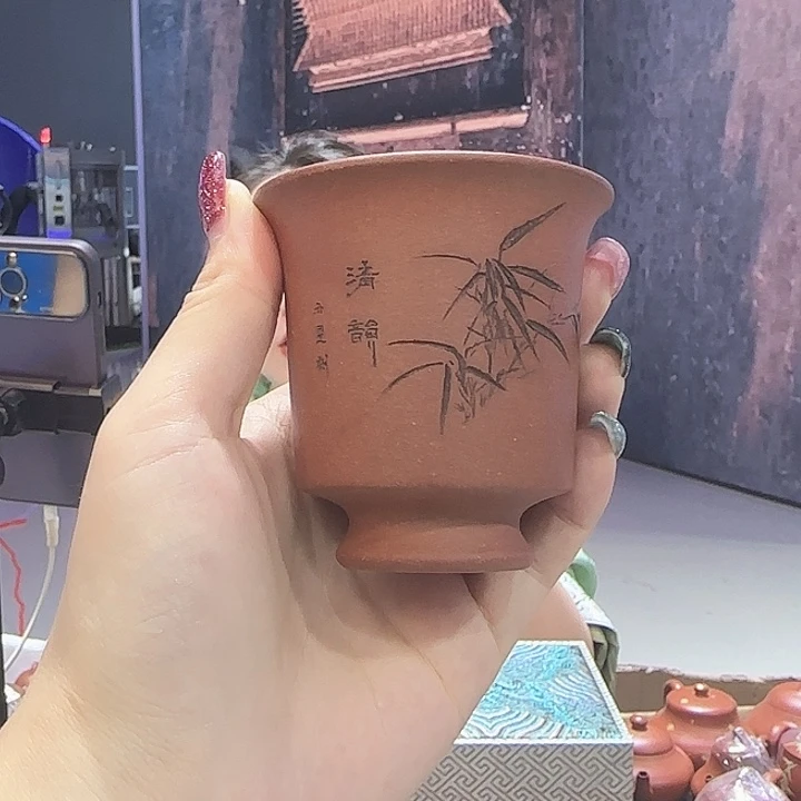 紫砂茶杯红清水竹子刻绘闻香杯！
