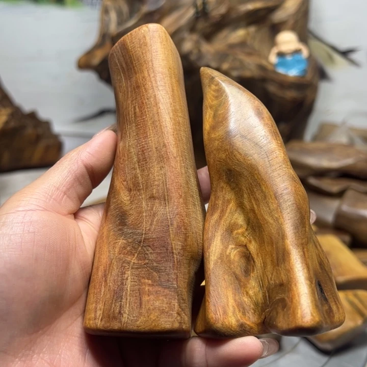 款***爷木一物一拍45摆件