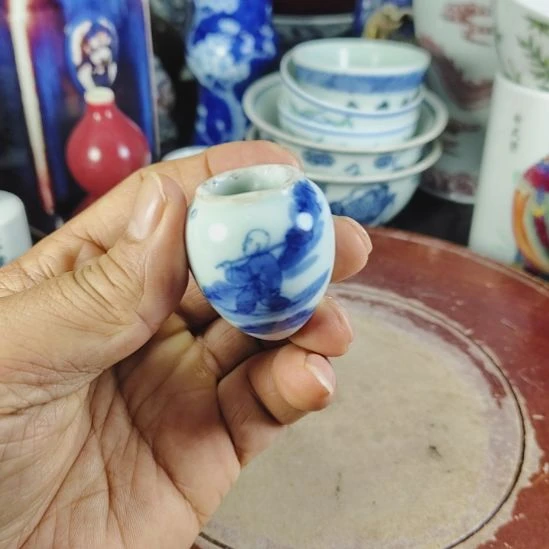 用***3碟全手工制作的瓷器