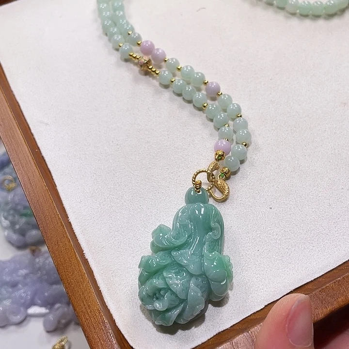 翡翠未镶嵌颈饰翡翠吊坠