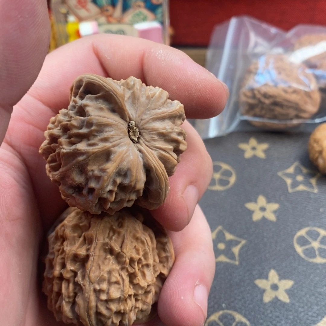 文玩核桃吊坠文玩核桃