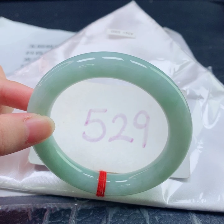 翡翠未镶嵌手镯圈口5657