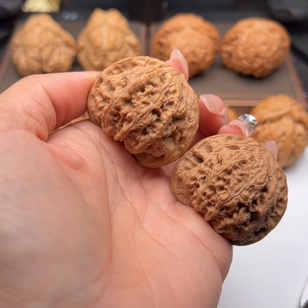 文玩核桃把件龙洞峪41