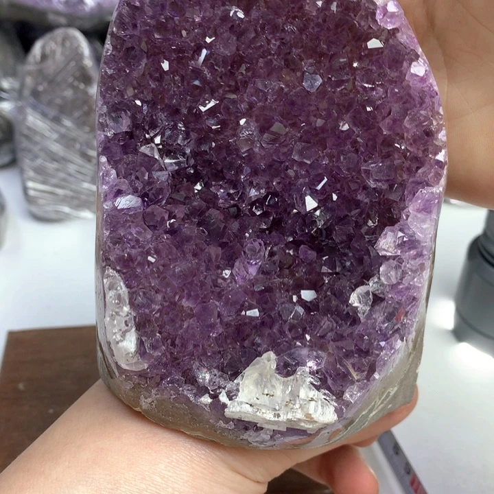 紫晶大型摆件（非配饰）未镶嵌