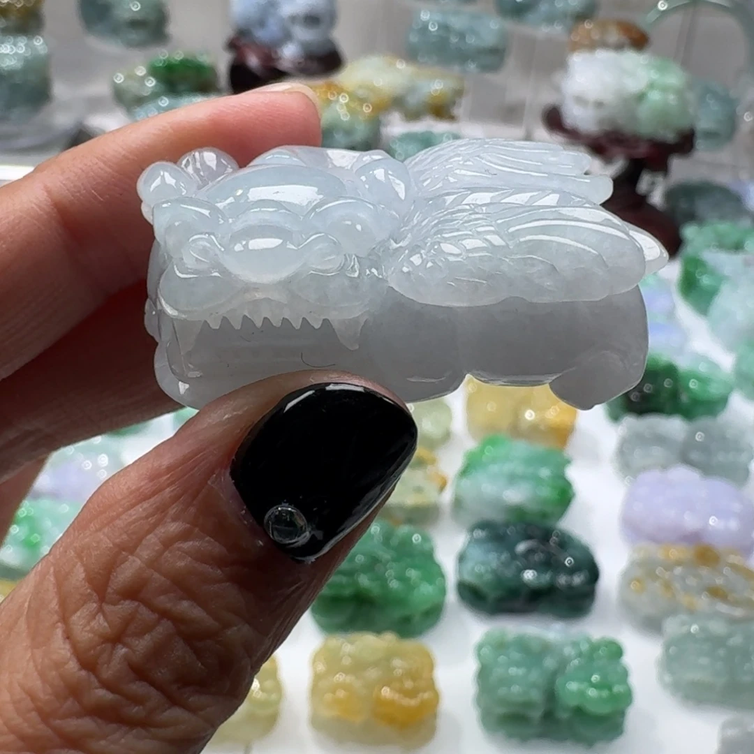 翡翠未镶嵌挂件貔貅