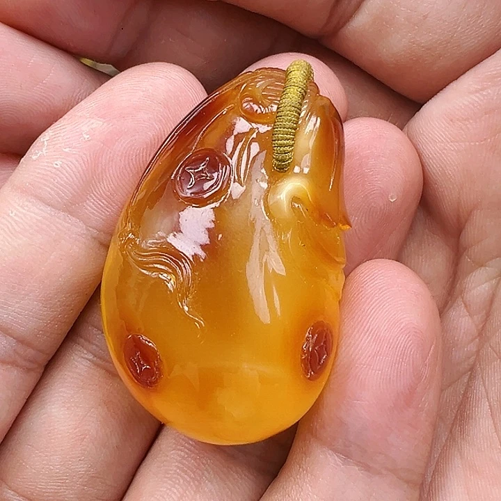 蜜蜡未镶嵌珠宝奇石蜜蜡吊坠20克
