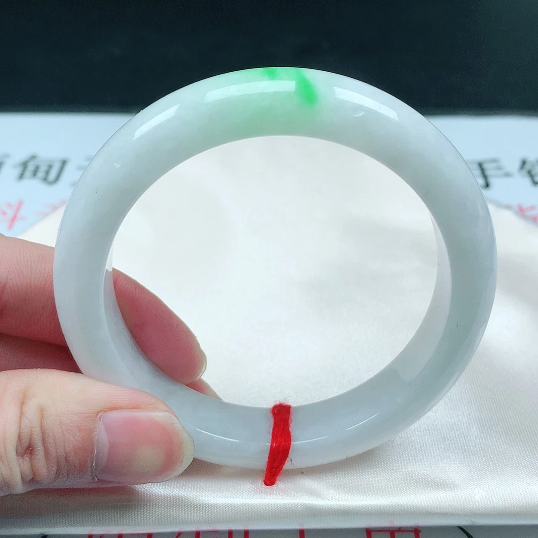 翡翠手镯未镶嵌圈57