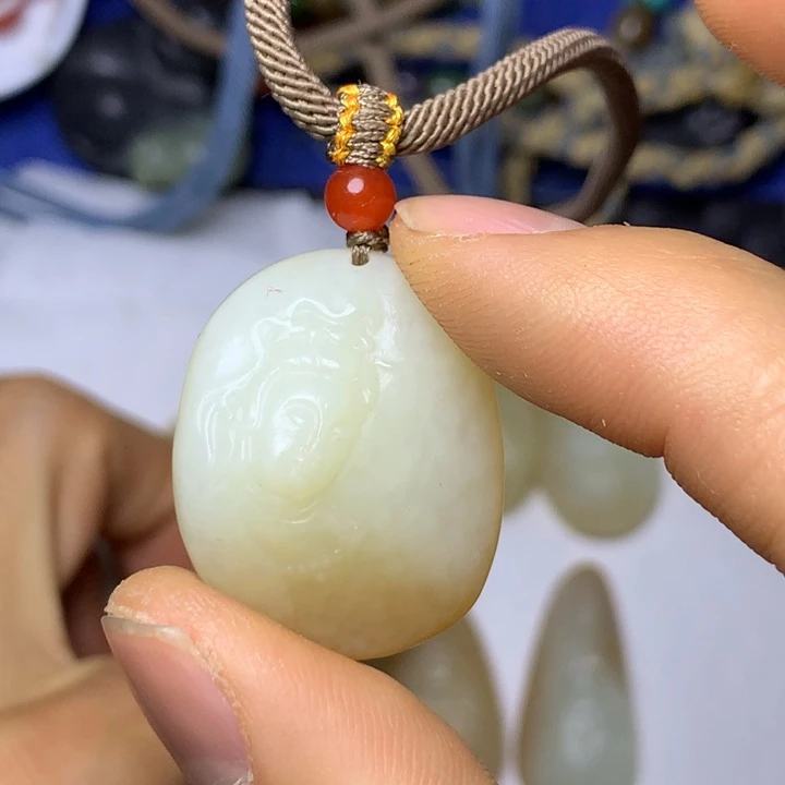 和田玉未镶嵌挂件