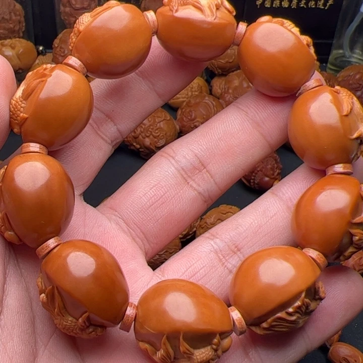 可***能手串/手链橄榄核橄榄核雕刻的作品