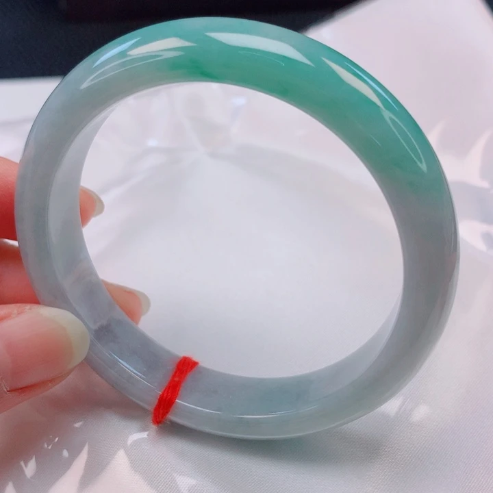 翡翠手镯未镶嵌57。58