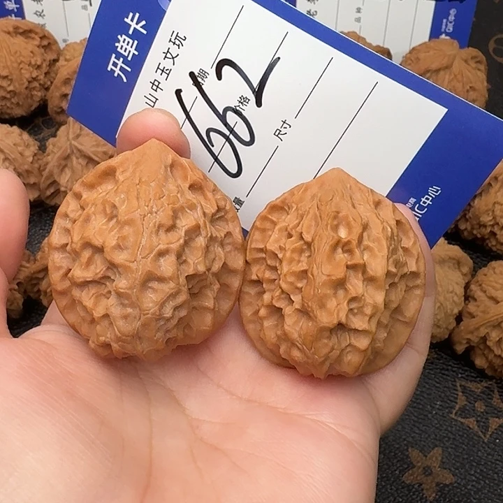吊坠文玩核桃瓷娃娃38尺
