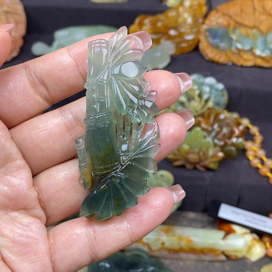 蛇纹石玉颈饰未镶嵌美****强