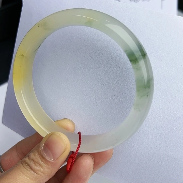 【闪购商品】石英质玉手镯未镶嵌