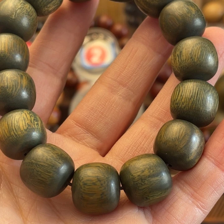 维腊木（绿檀）冬**光