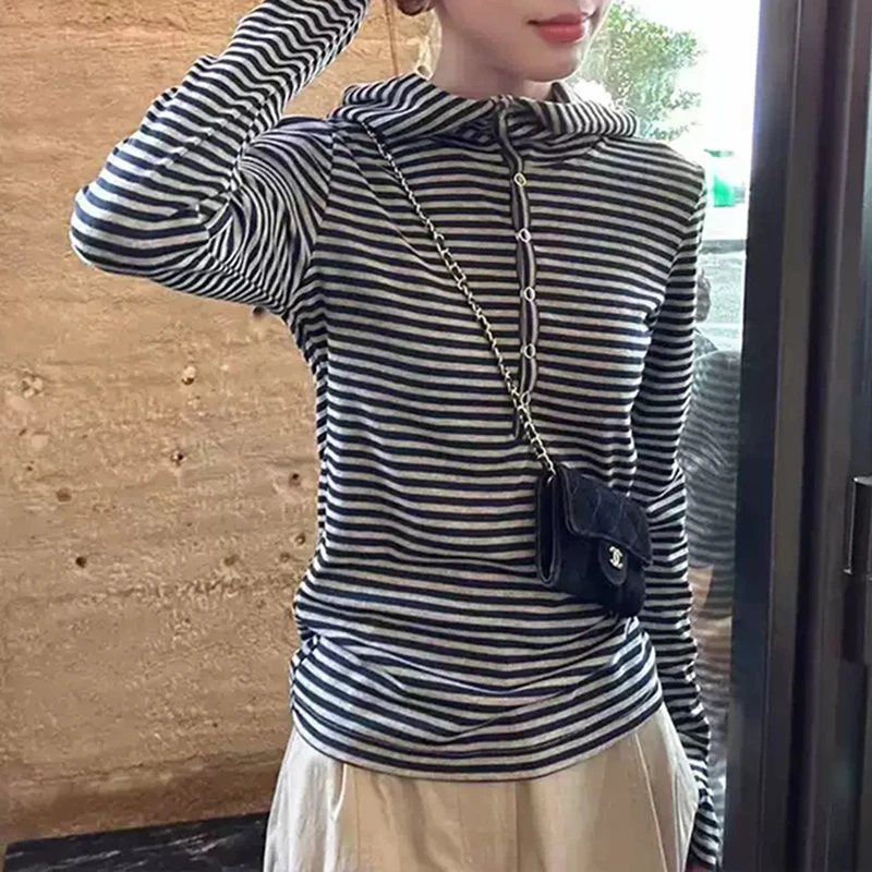 小众炸街高级感女装早秋条纹连帽长袖秋季修身显瘦遮肉高级感t恤