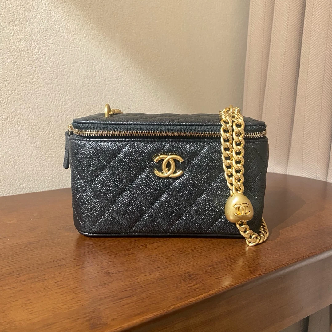 99新 Chanel/香奈儿 24P 黑金荔枝牛爱心调节扣长盒子