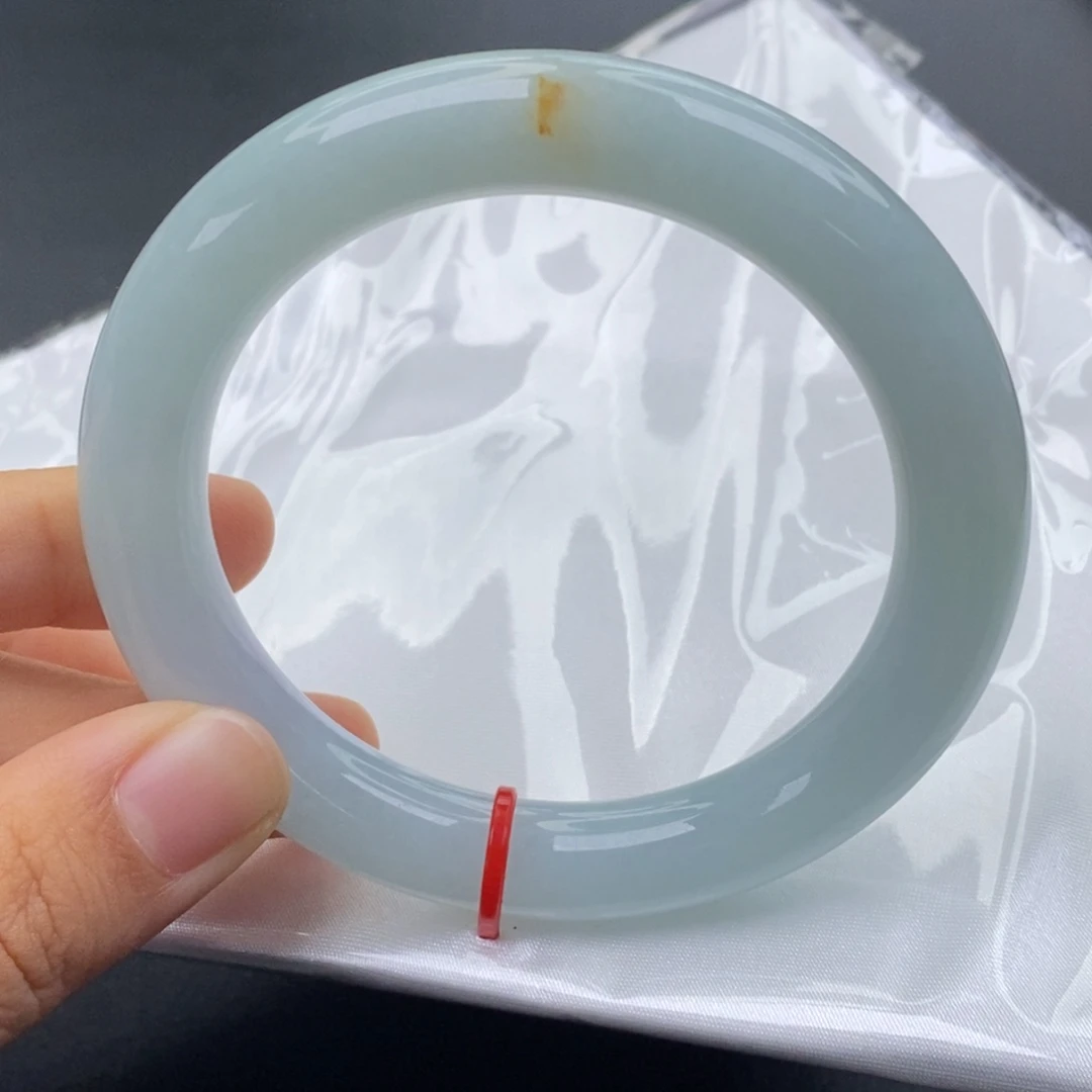 翡翠未镶嵌手镯（圆镯）57圈