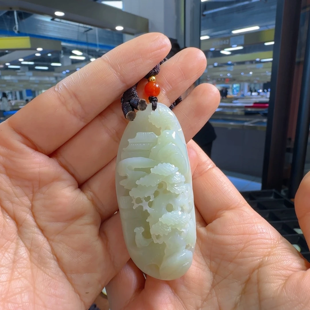 颈饰未镶嵌和田玉