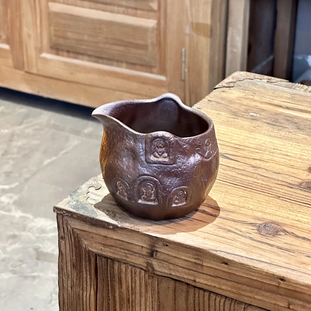 老岩泥佛窟公道杯