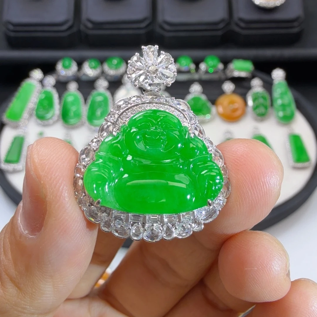 翡翠18K金镶嵌颈饰收到货48小时鉴赏期