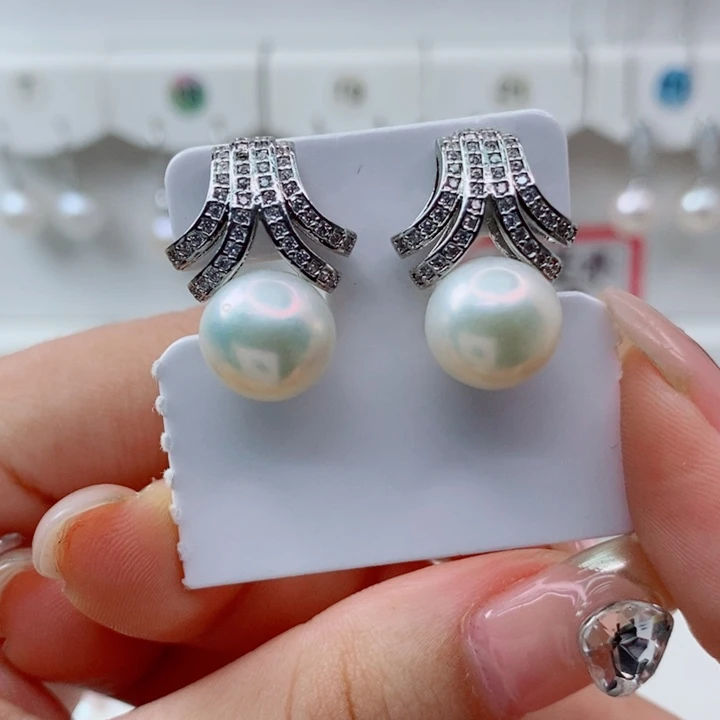 淡水珍珠耳饰未镶嵌