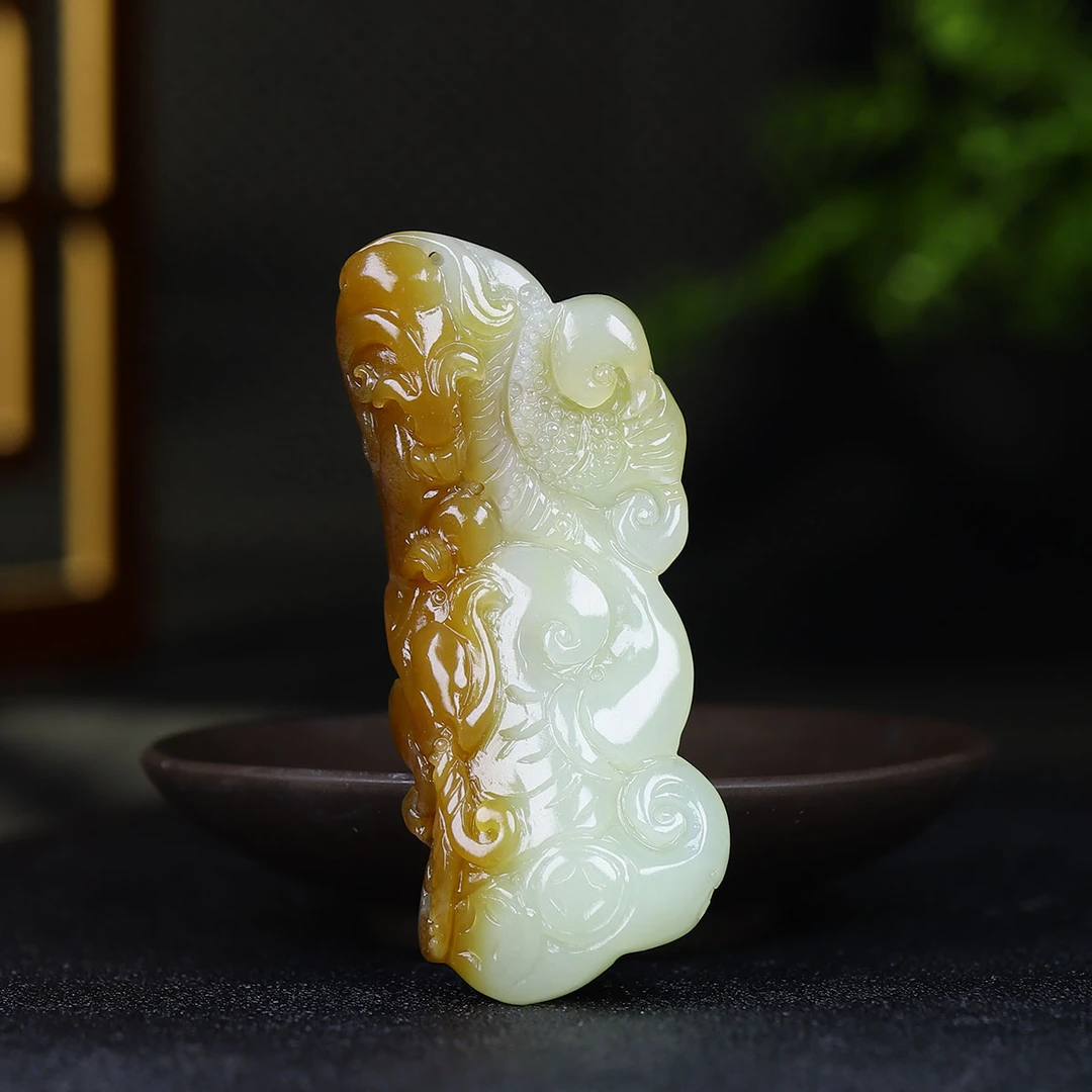 111837和田玉糖白玉瑞兽赐福挂件