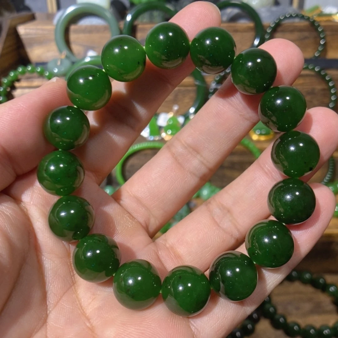 【闪购商品】吊坠(不含链)未镶嵌和田玉巴料冰底辣菠菜绿手串 13