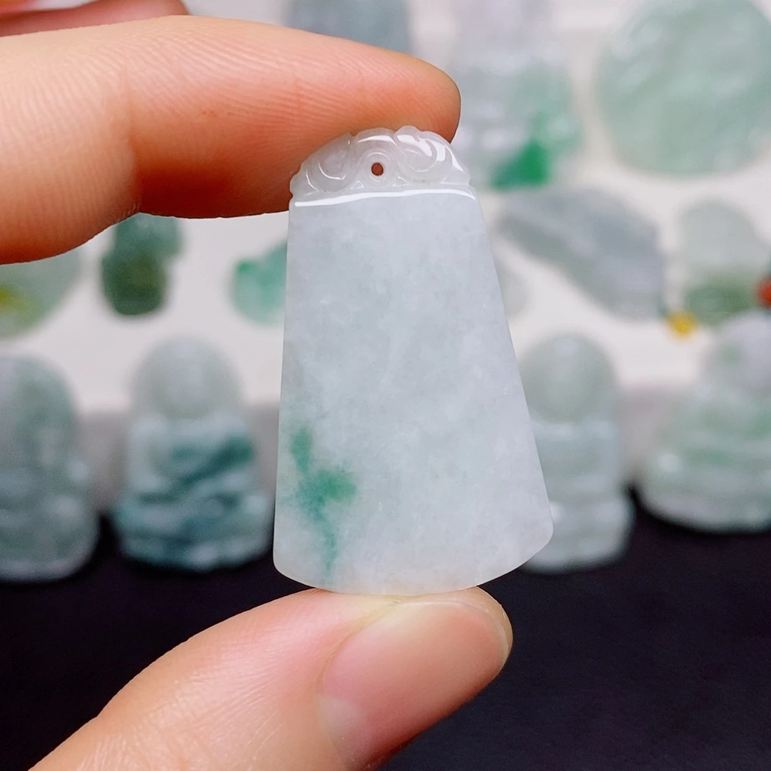 翡翠未镶嵌颈饰吊坠