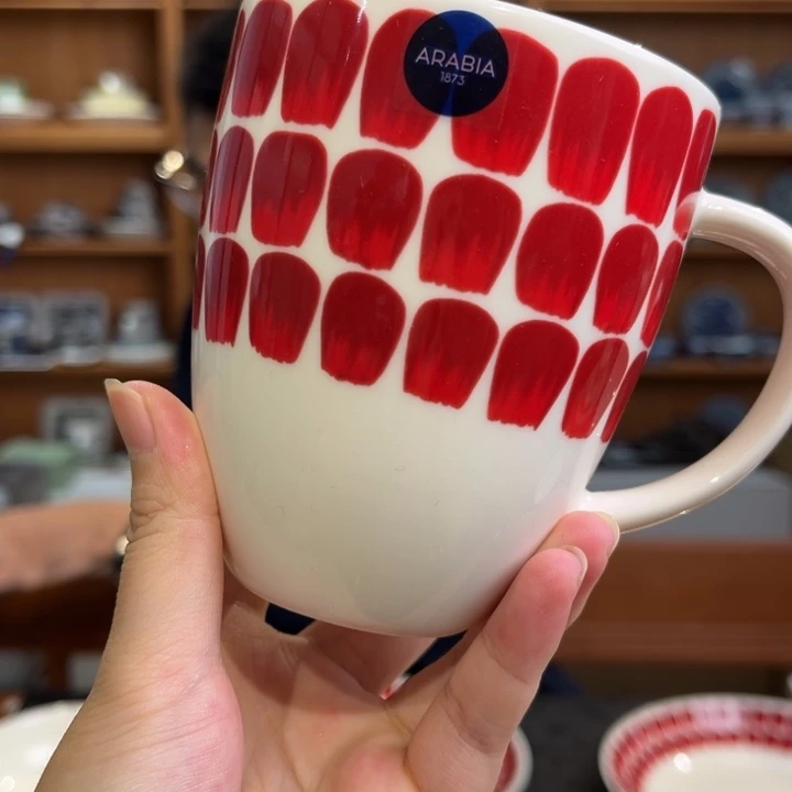 24小时复古红马克杯340ml