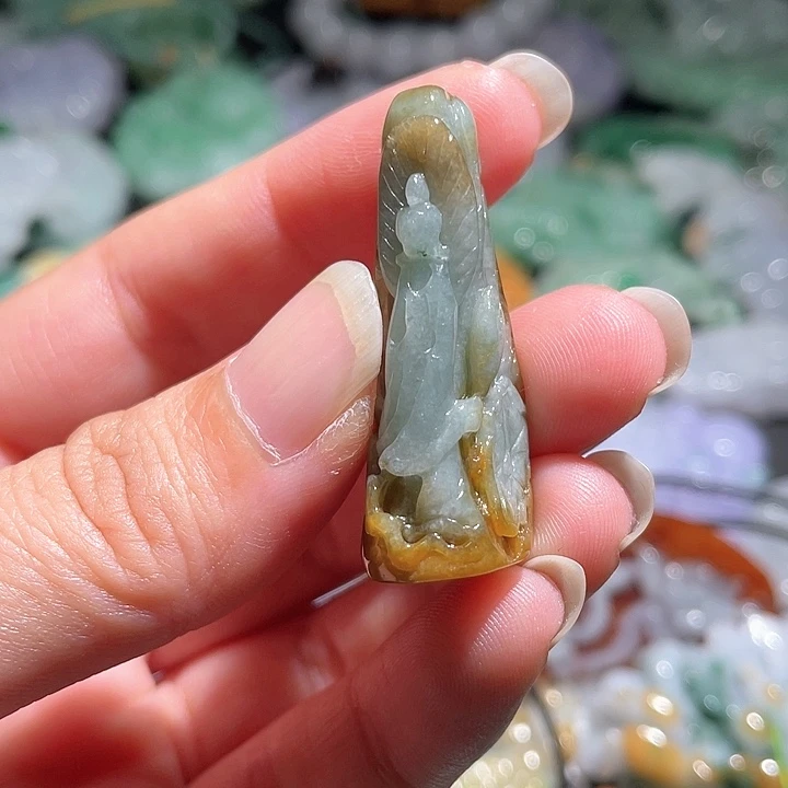 颈饰未镶嵌翡翠天