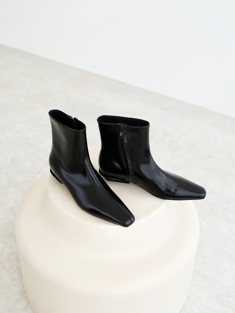 SIS PENG  气质极简舒适绒面短靴方头侧拉链女靴子真皮及踝靴