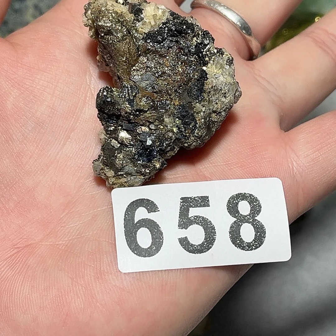 未镶嵌水晶大型摆件（非配饰）C***酱