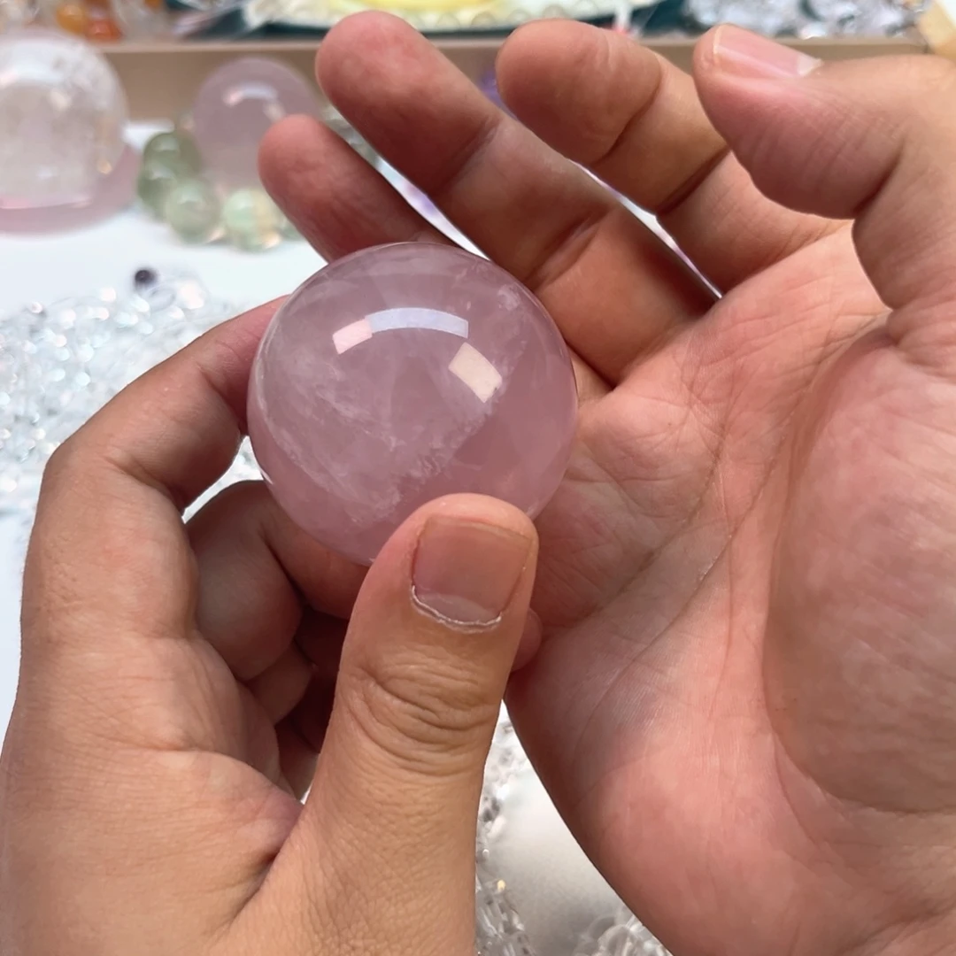 【闪购商品】无非金属圣**店粉球
