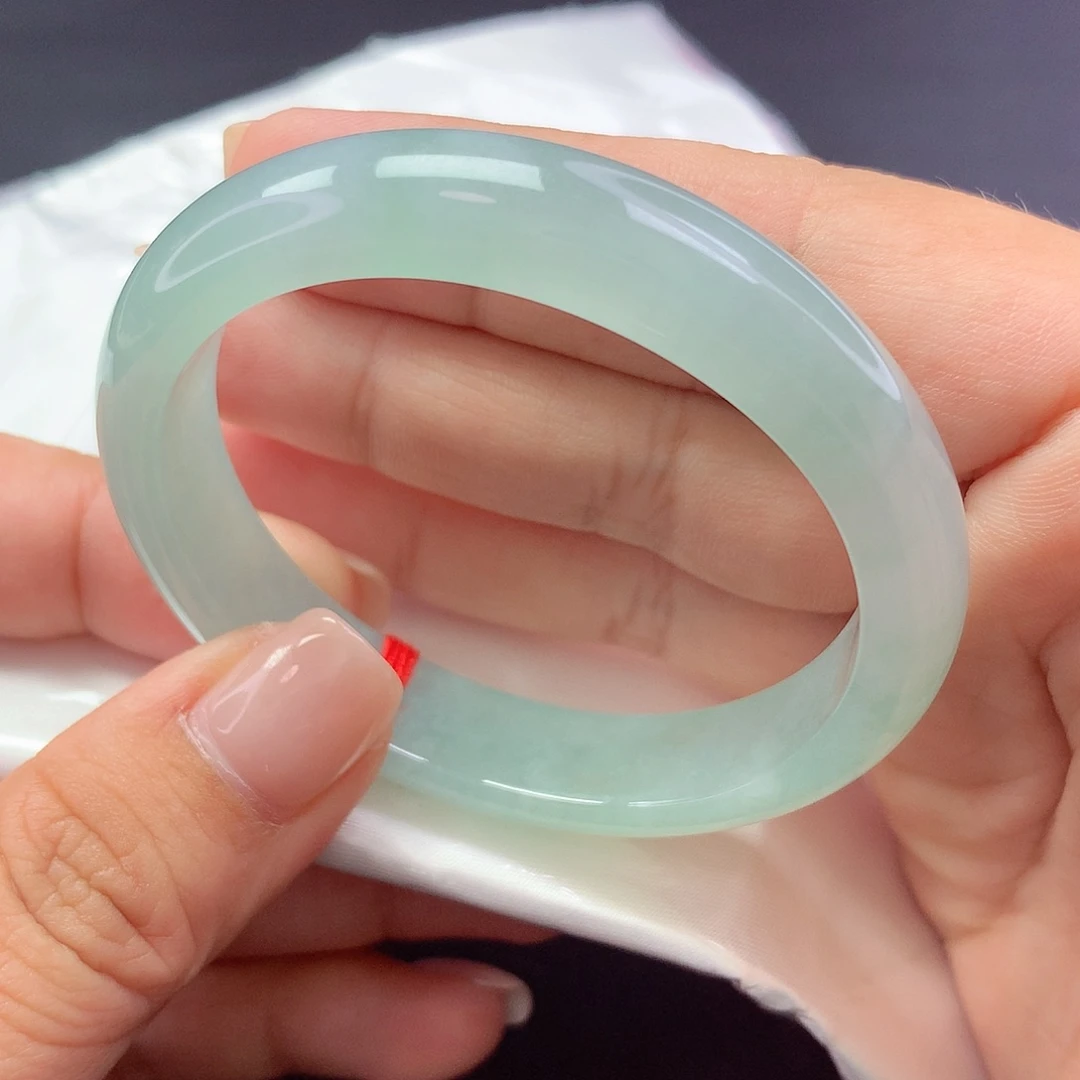 【闪购商品】翡翠手镯未镶嵌贵妃a 12234