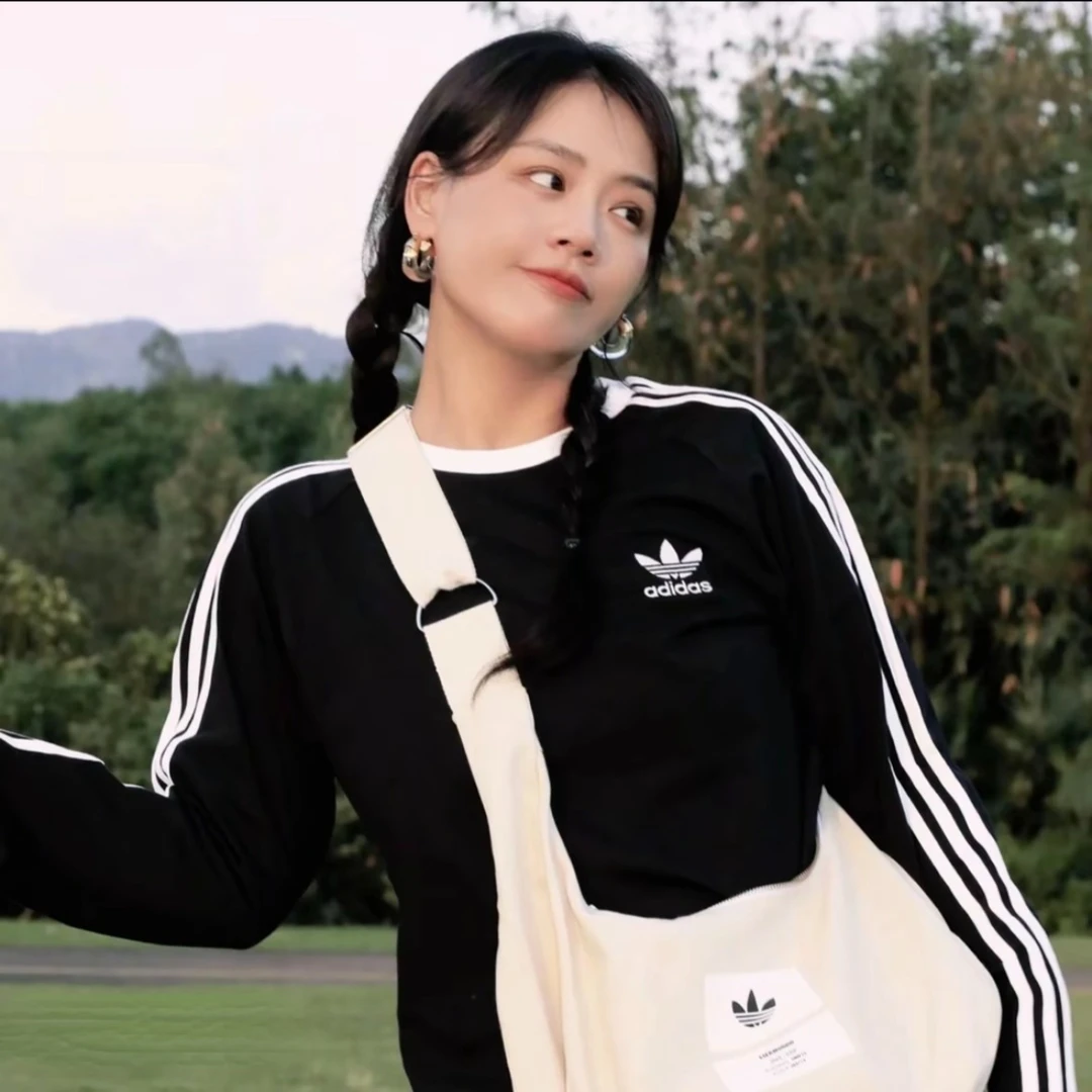 阿迪达斯三叶草明星同款复古穿搭纯棉运动修身长袖圆领T恤IA4877