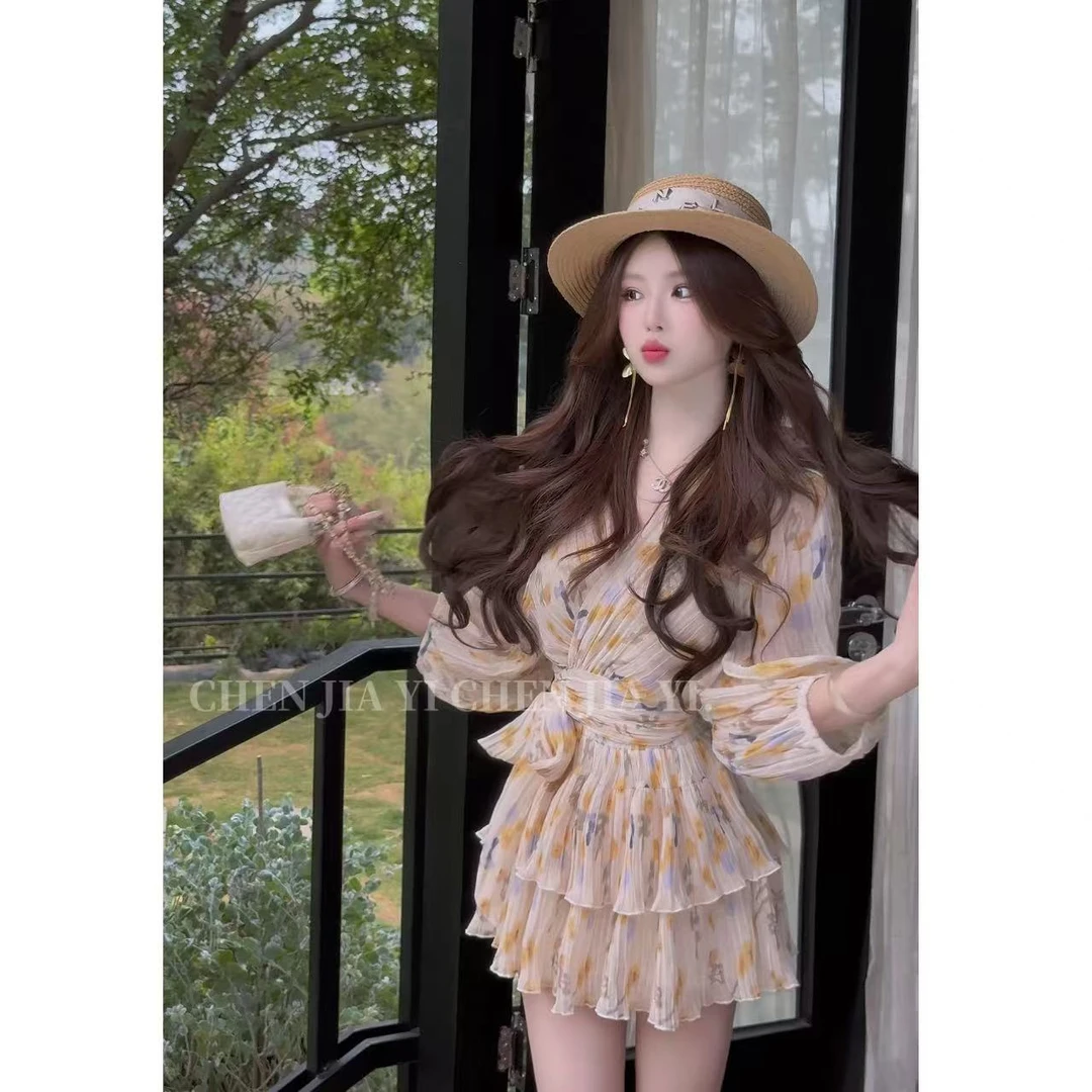 【JIAYI】法式绝美碎花一片式绑带两件套套装6112