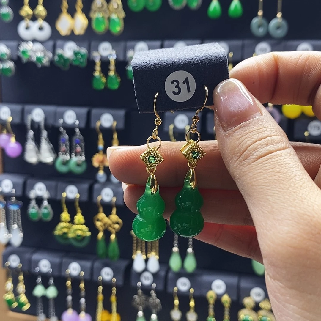 翡翠未镶嵌耳饰31