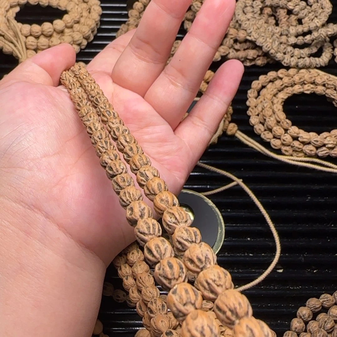 卡***嘟柏香籽/百香籽吊坠