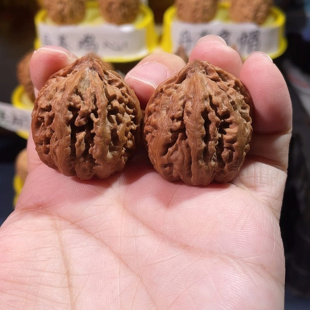 吊坠文玩核桃秀球