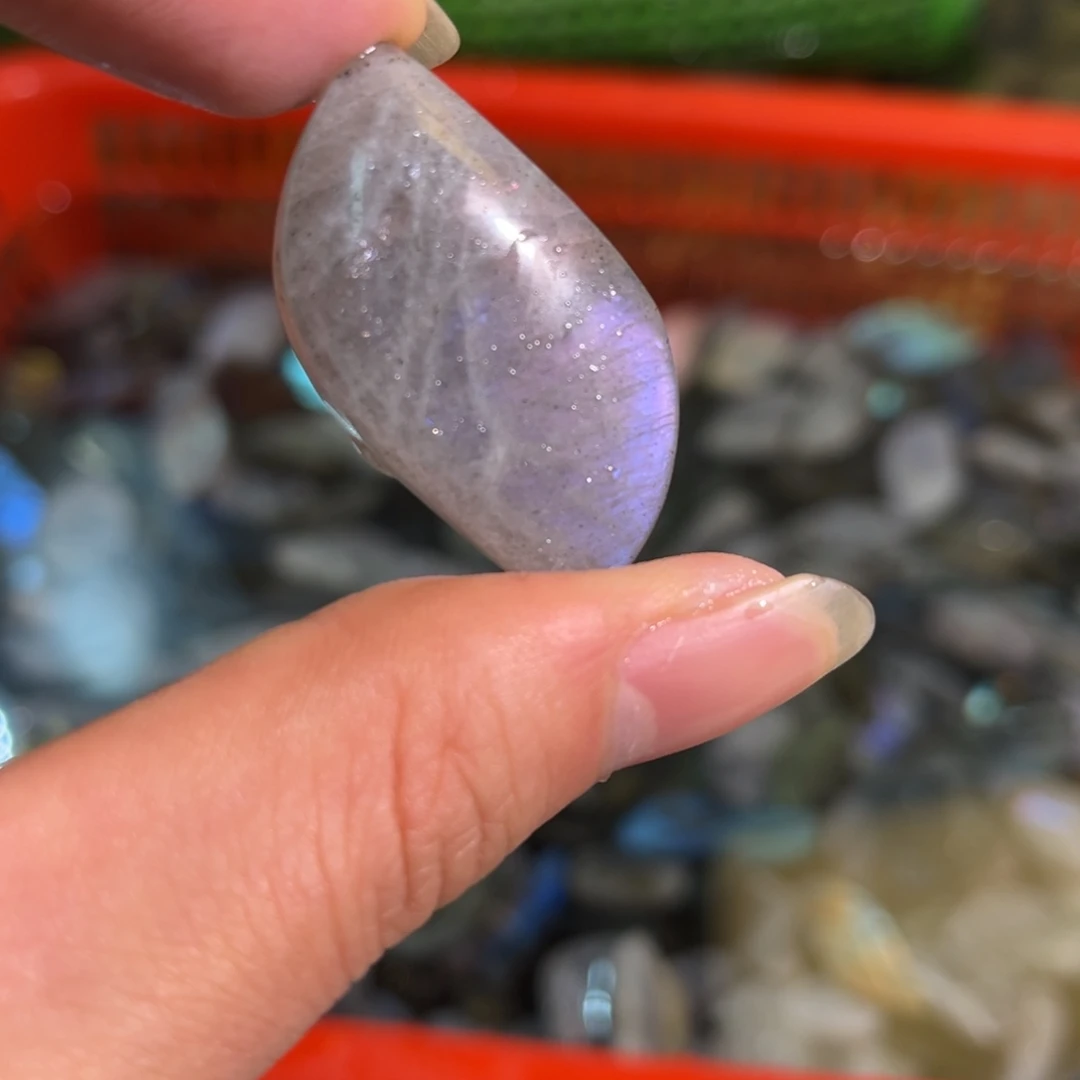 拉长石吊坠未镶嵌小*梨