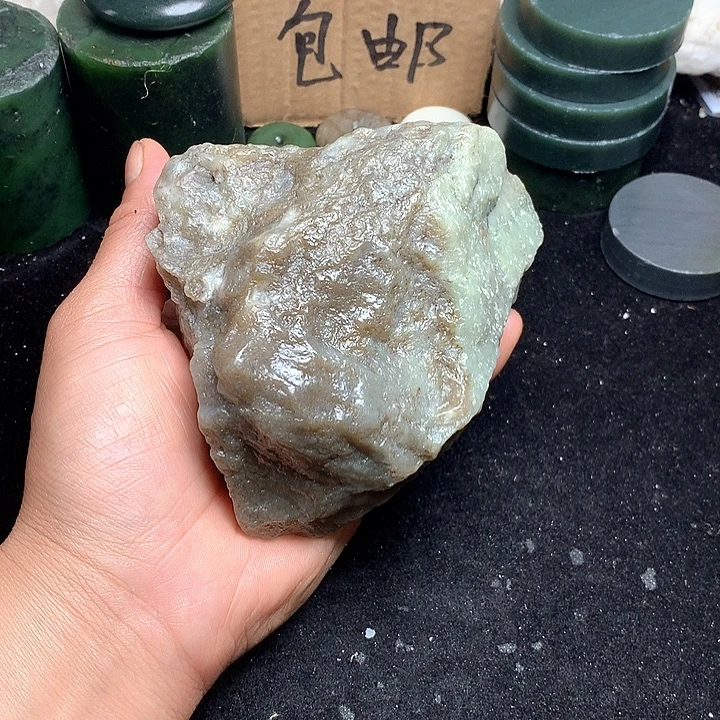 和田玉（糖玉）未镶嵌珠宝奇石