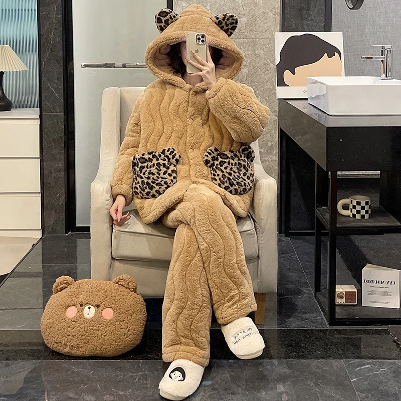 睡衣女款冬天三层夹棉加绒加厚2024新款连帽女士家居服套装可外穿