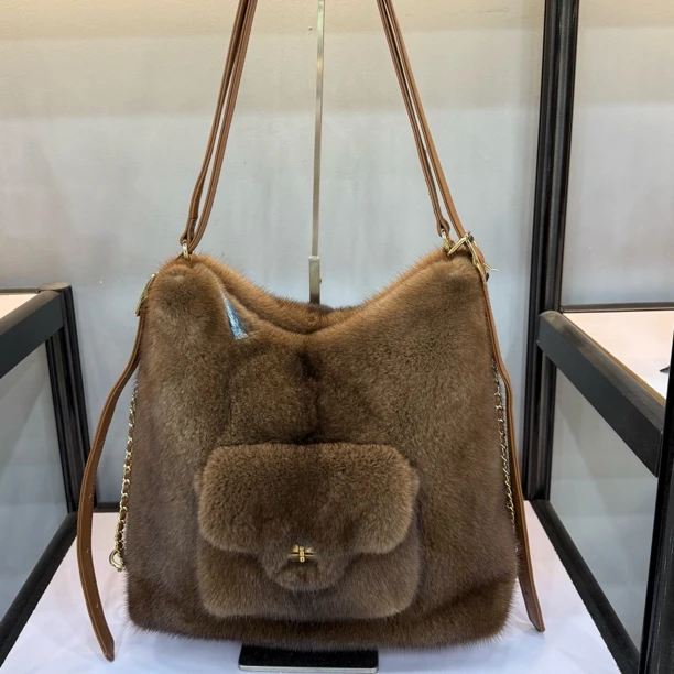 秋冬新款丹麦进口水貂大托特包单肩斜挎双肩背包毛毛女包