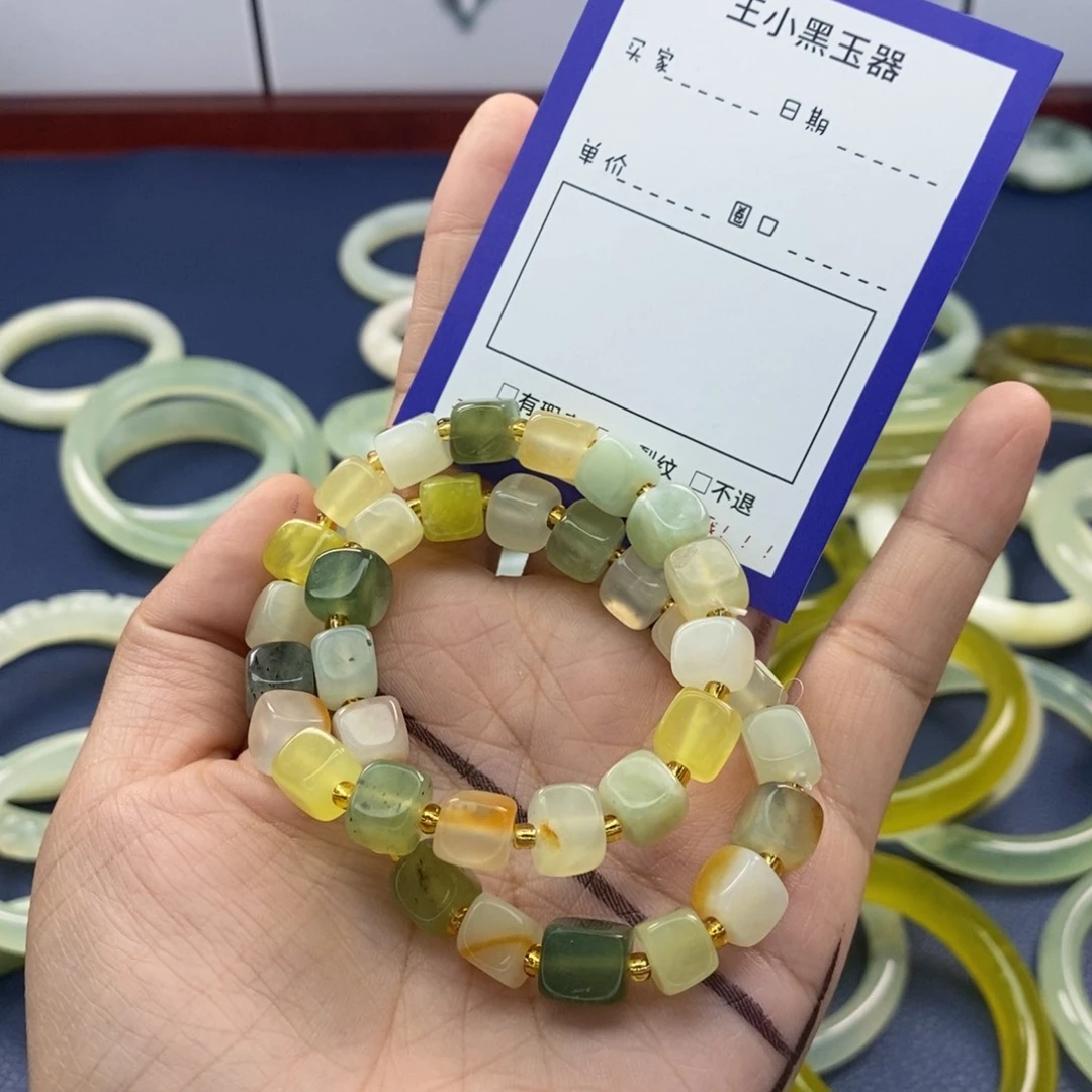 蛇纹石玉手镯未镶嵌藏*.