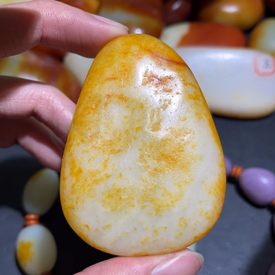 和田玉未镶嵌珠宝奇石