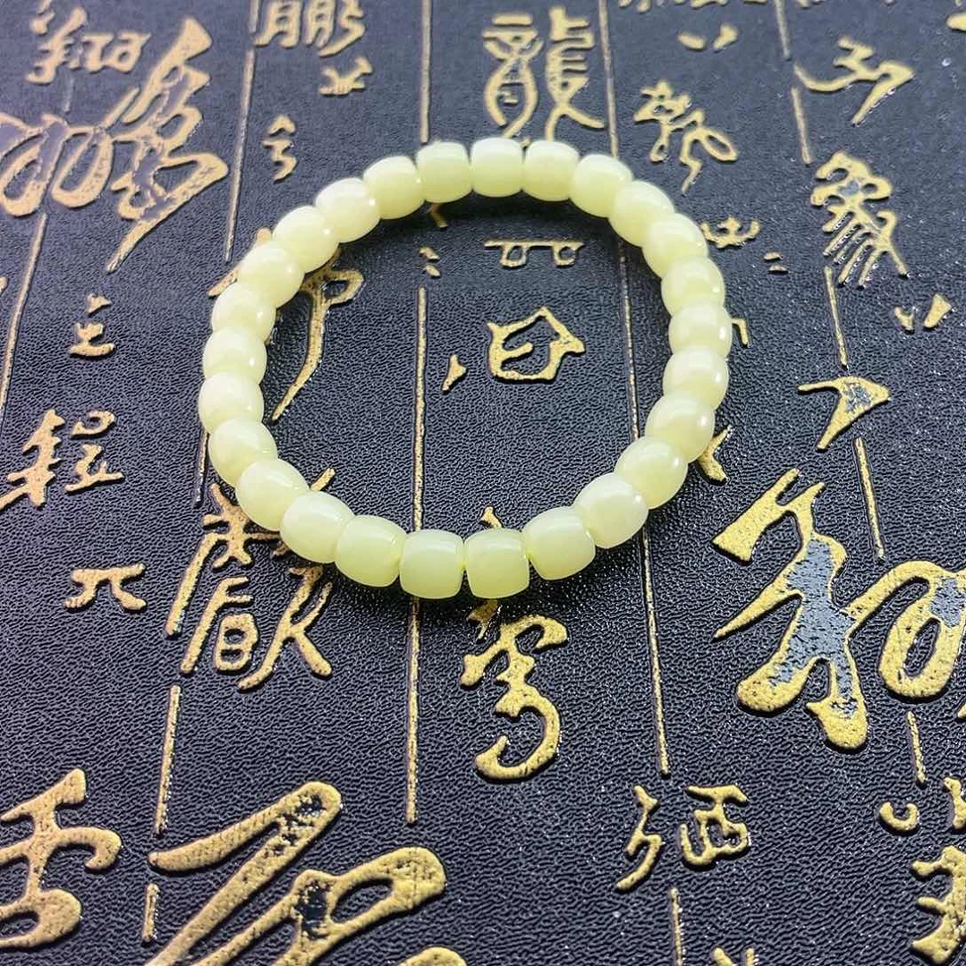 和田玉未镶嵌颈饰青海-黄口-老型直切手串-8mm